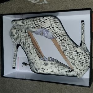 Azalea Wang Snake Print Stlettos